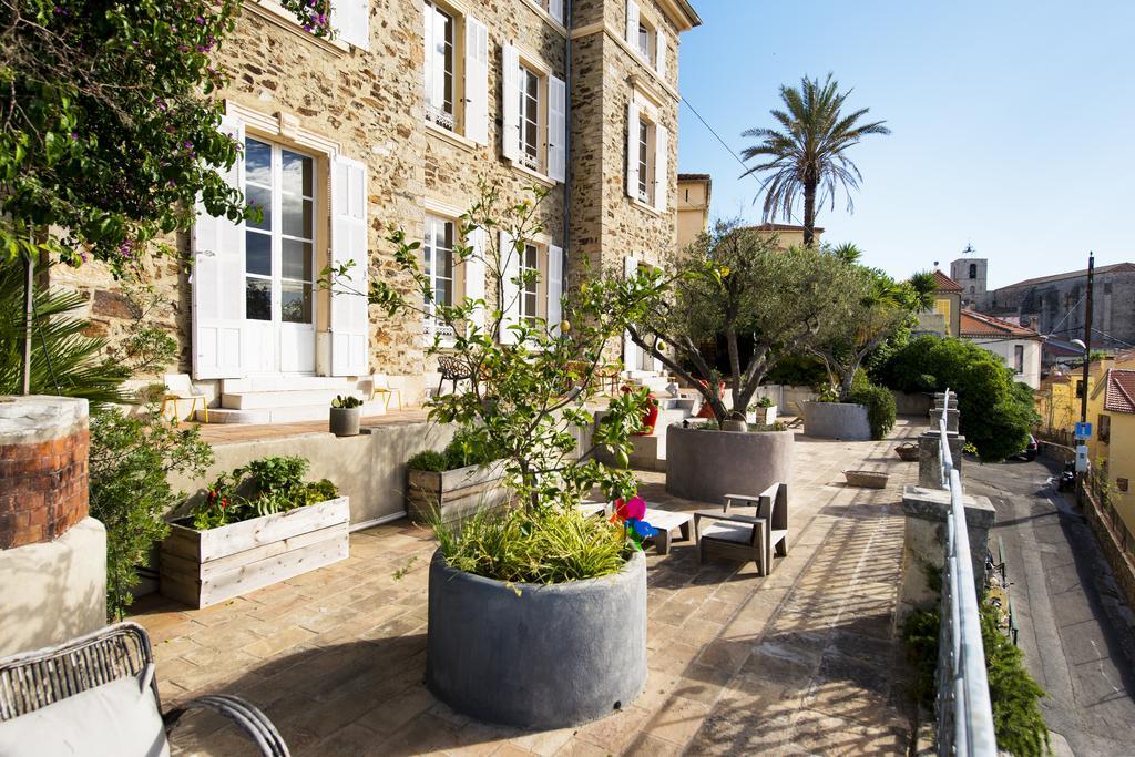 Castel Pierre Lisse Hotel Hyères Eksteriør billede